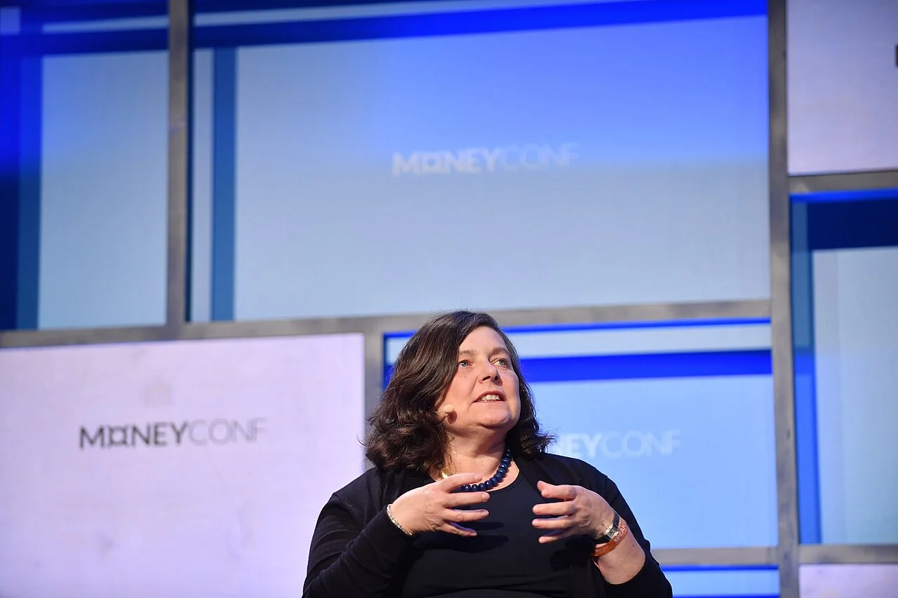 Anne Boden: MoneyConf 2018 - Anne Boden 01.