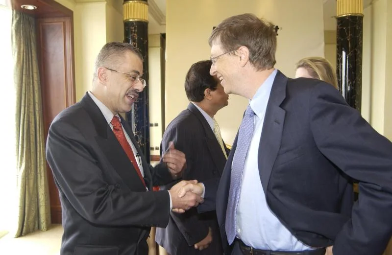 Bill Gates: Tarek Shawki welcoming Bill Gates to Cairo, January 24, 2004.