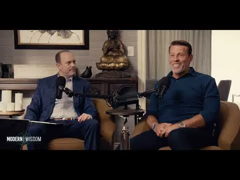 Chris Williamson in an interview published by Chris Williamson en Tony Robbins.