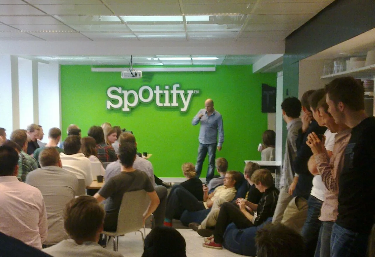 Daniel Ek: Daniel Ek addressing Spotify staff.