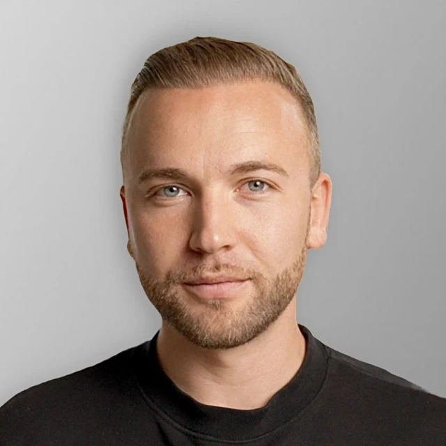 Portrait of Jordan Platten